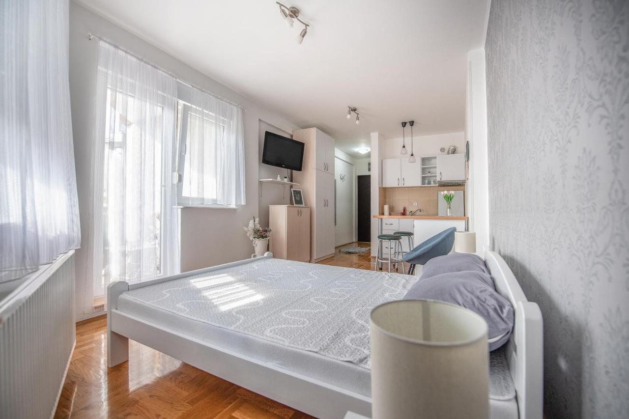 Stella Modern Apartment 2 Novi Sad Exterior foto